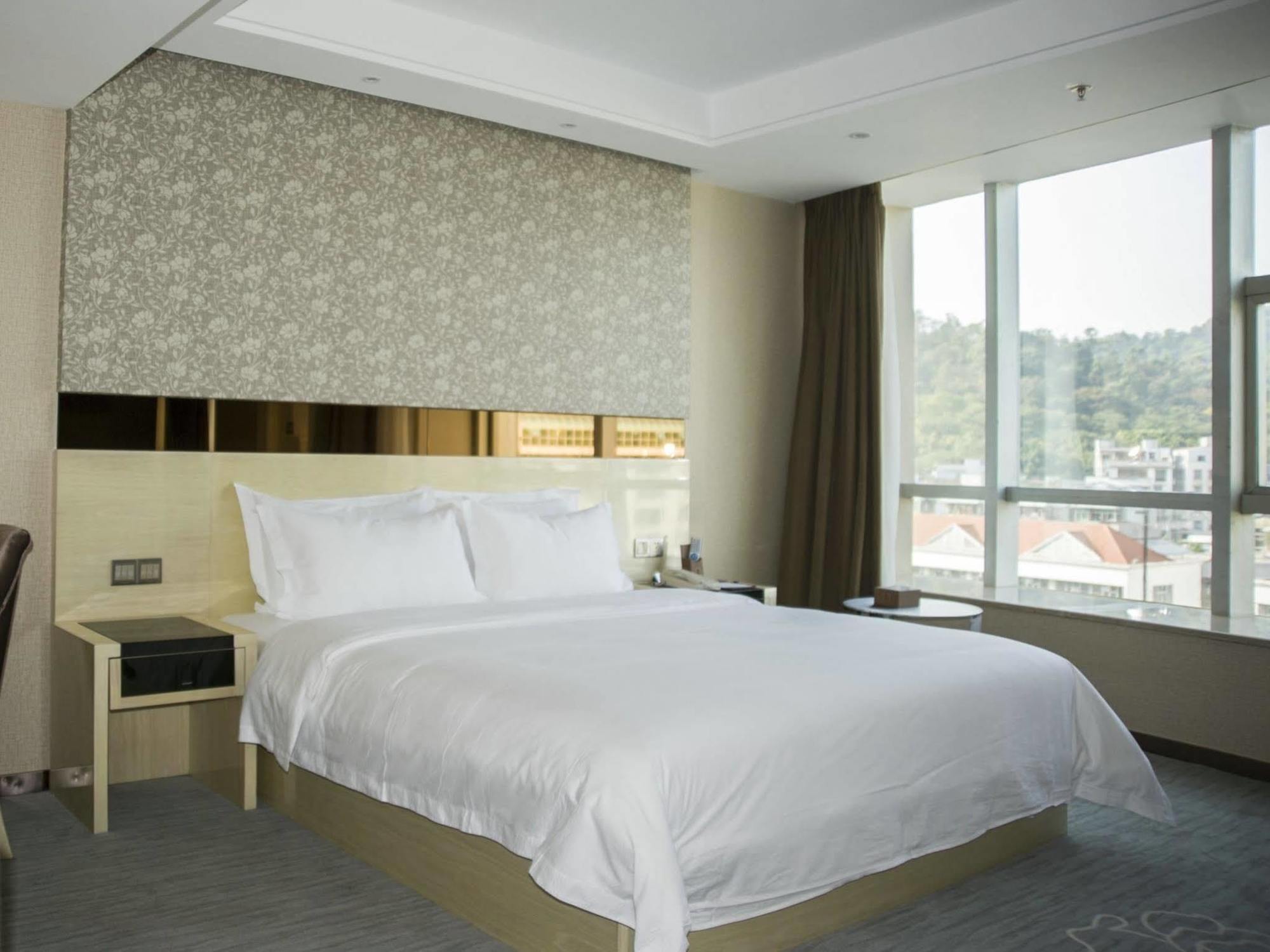 Paco Hotel Guangzhou East Railway Station Branch מראה חיצוני תמונה